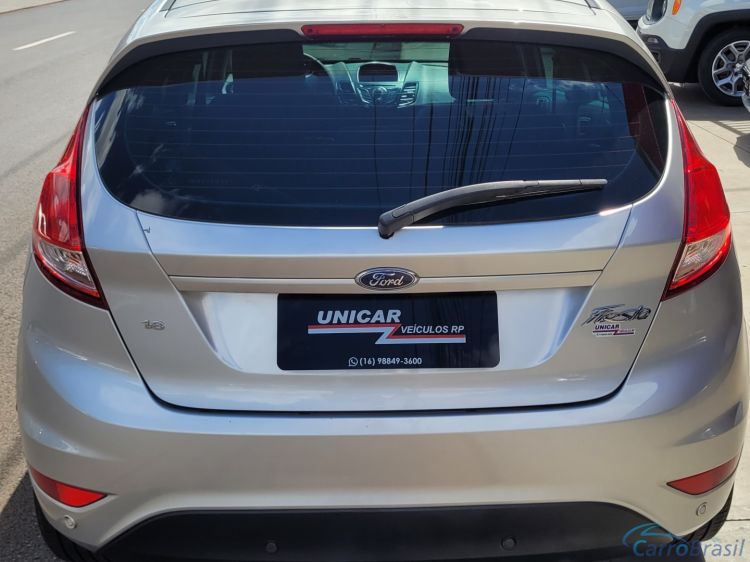 Unicar Veículos | Fiesta Hatch 1.6 SE PLUS HATCH 16V FLEX 4P POWERSHIFT 16/17 - foto 4