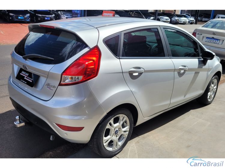 Unicar Veículos | Fiesta Hatch 1.6 SE PLUS HATCH 16V FLEX 4P POWERSHIFT 16/17 - foto 5