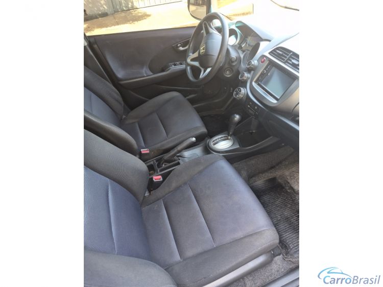 Unicar Veículos | Fit 1.4 LX 16V FLEX 4P AUTOMÁTICO 12/13 - foto 8