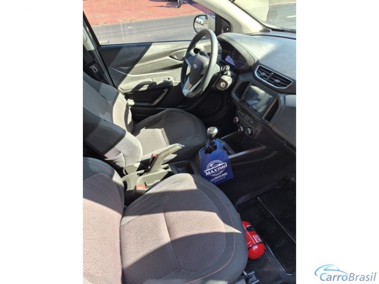 Unicar Veículos | Onix 1.4 MPFI LT 8V FLEX 4P MANUAL 15/15 - foto 8