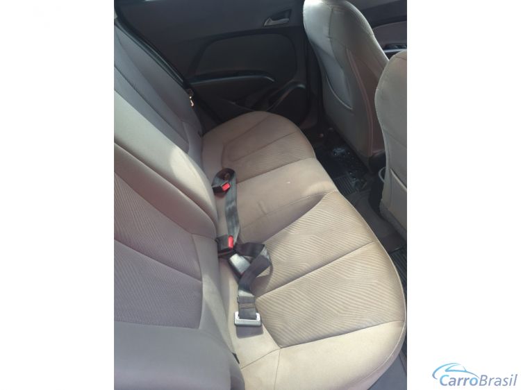 Unicar Veículos | HB 20 1.6 PREMIUM 16V FLEX 4P MANUAL 13/13 - foto 7