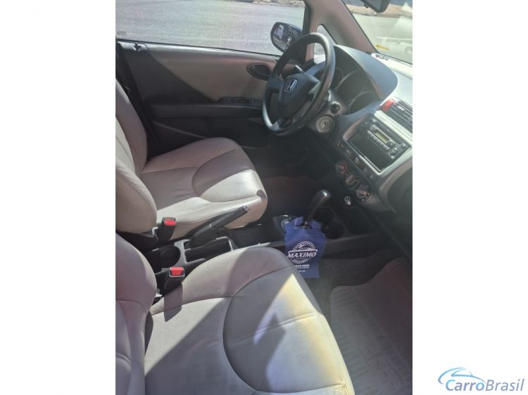 Unicar Veículos | Fit 1.4 LXL 8V GASOLINA 4P AUTOMÁTICO 05/05 - foto 8