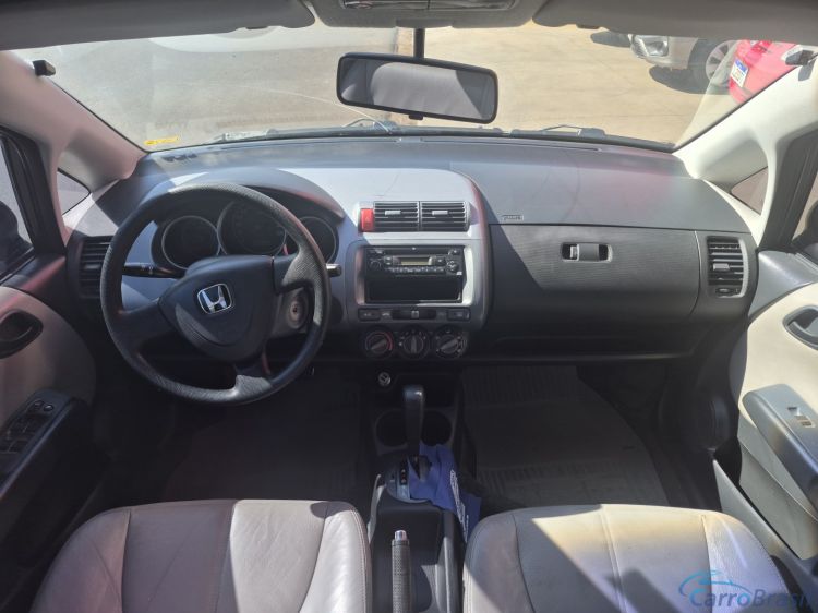 Unicar Veículos | Fit 1.4 LXL 8V GASOLINA 4P AUTOMÁTICO 05/05 - foto 9