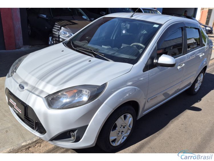 Unicar Veículos | Fiesta Hatch 1.6 MPI SEDAN 8V FLEX 4P MANUAL 10/11 - foto 3
