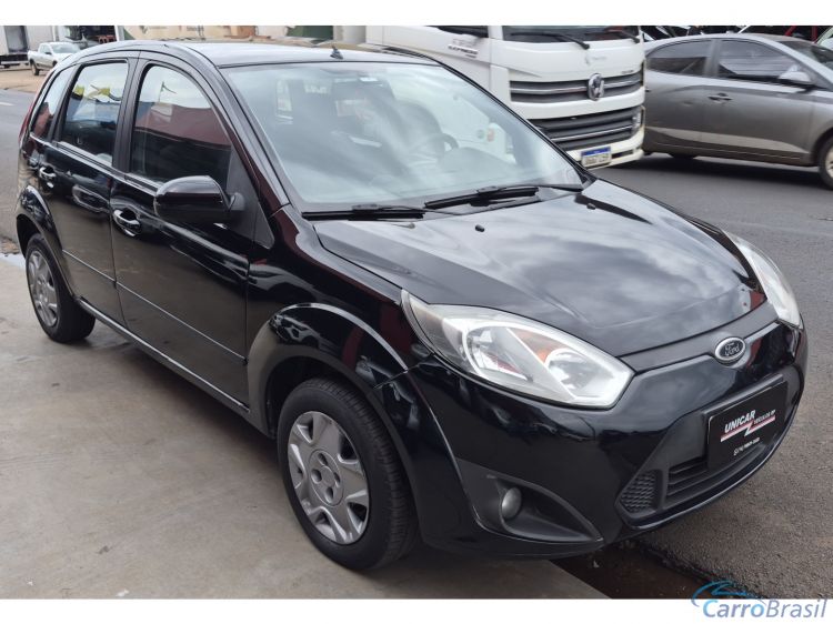 Unicar Veículos | Fiesta Hatch 1.6 MPI CLASS HATCH 8V FLEX 4P MANUAL 11/12 - foto 2