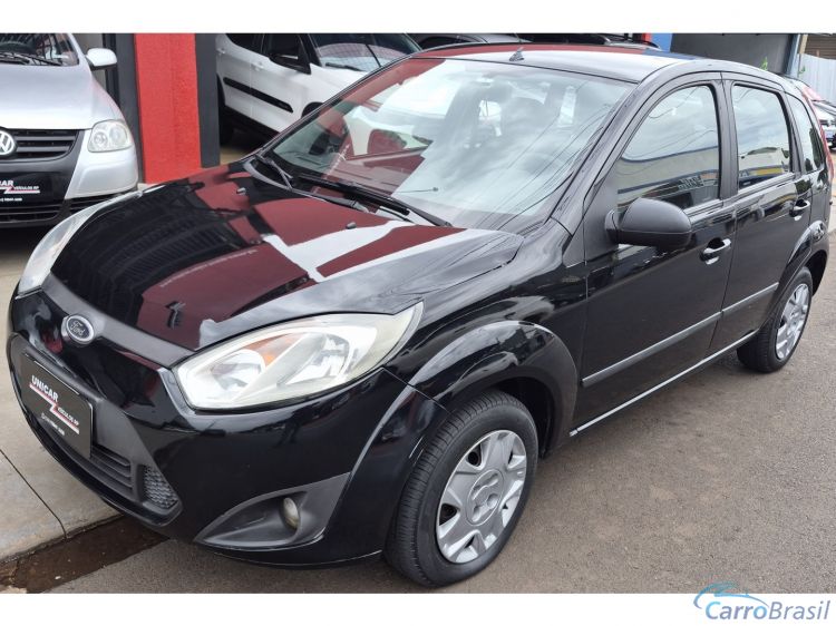 Unicar Veículos | Fiesta Hatch 1.6 MPI CLASS HATCH 8V FLEX 4P MANUAL 11/12 - foto 3