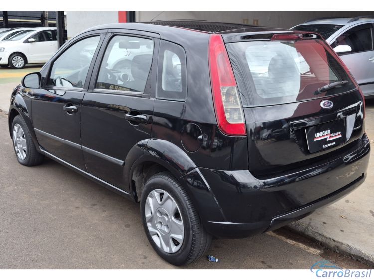 Unicar Veículos | Fiesta Hatch 1.6 MPI CLASS HATCH 8V FLEX 4P MANUAL 11/12 - foto 5