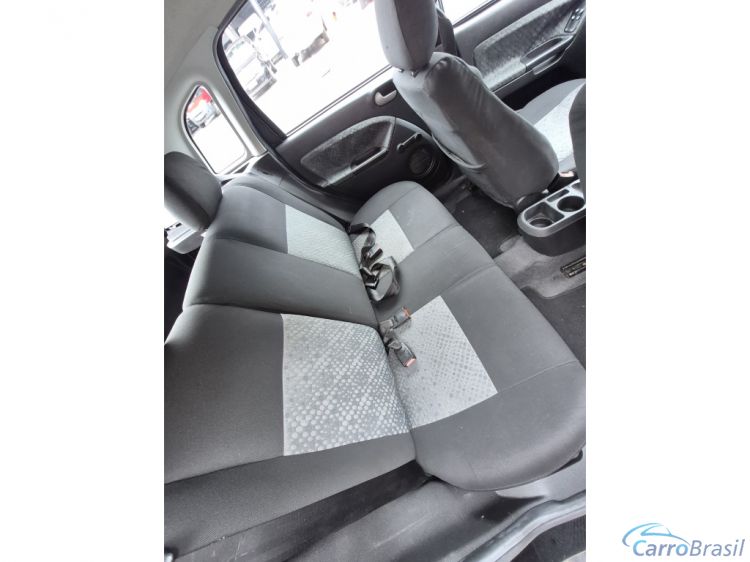 Unicar Veículos | Fiesta Hatch 1.6 MPI CLASS HATCH 8V FLEX 4P MANUAL 11/12 - foto 7
