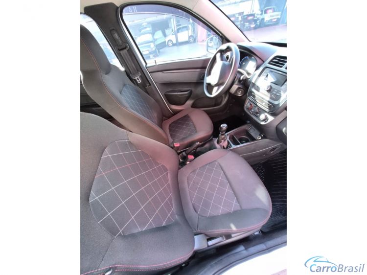 Unicar Veículos | Kwid 1.0 12V SCE FLEX ZEN MANUAL 23/24 - foto 9