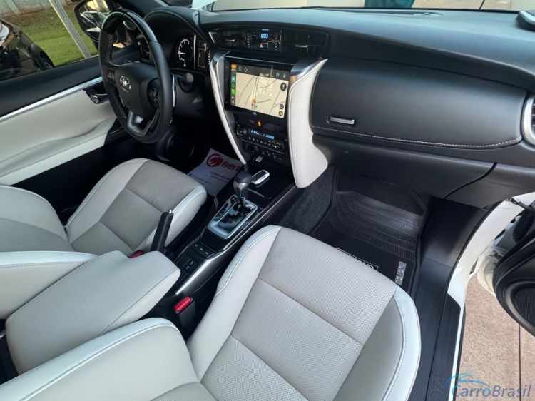 Benetão Veículos | Hilux SW4 Diamond 2.8 TB 4x4 Die. Aut. 24/24 - foto 10