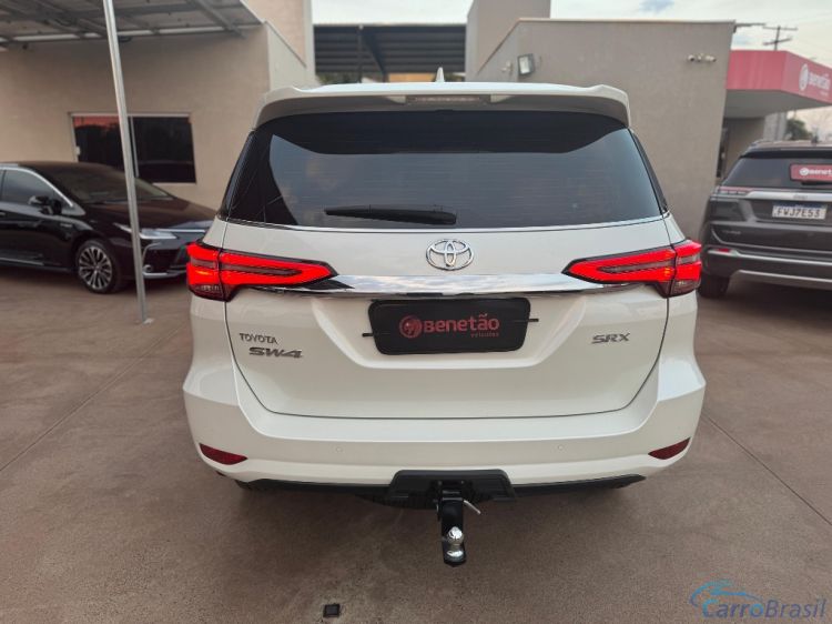 Benetão Veículos | Hilux SW4 SRX 4x4 2.8 TDI 16V Dies. Aut. 21/21 - foto 3