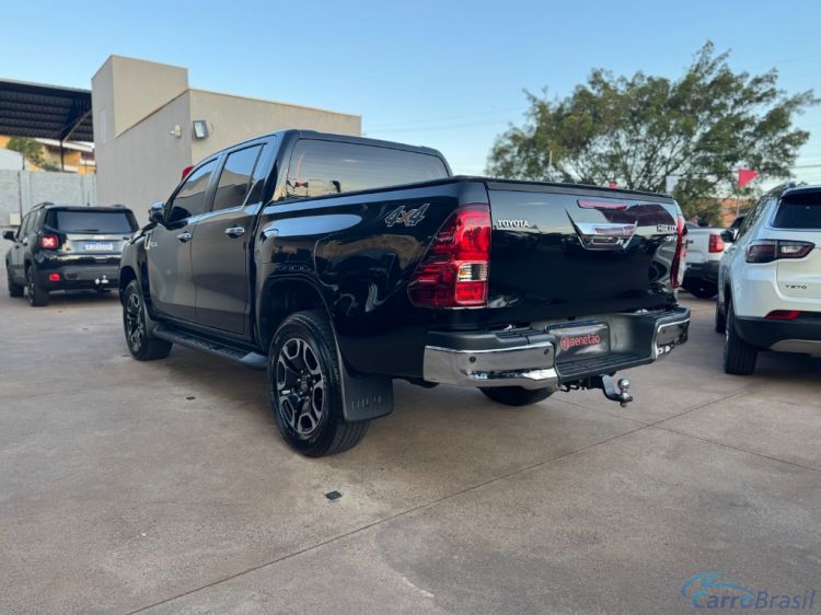 Benetão Veículos | Hilux CD SRV 4x4 2.8 TDI Diesel Aut. 22/22 - foto 6