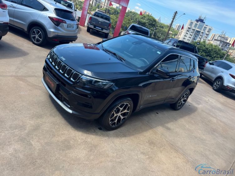 Benetão Veículos | Compass LONG. T270 1.3 TB 4x2 Flex Aut. 25/25 - foto 3