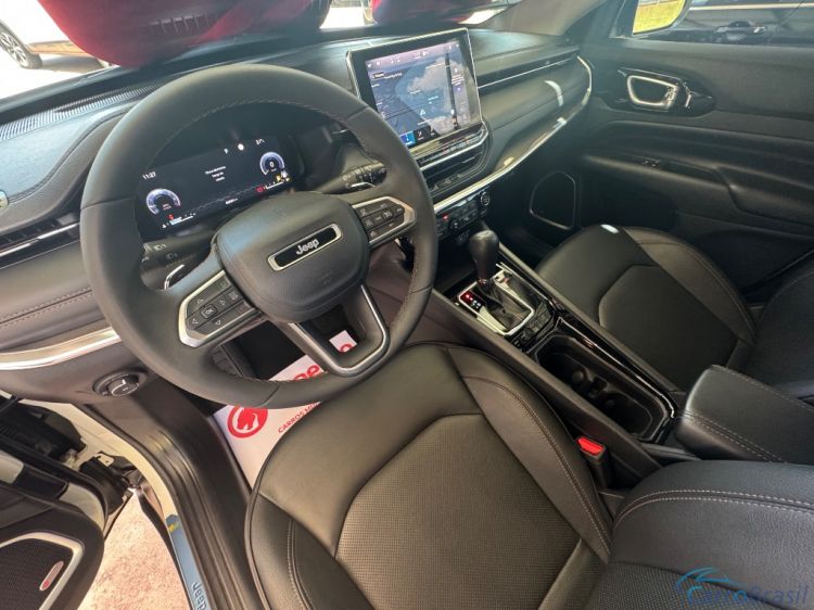 Benetão Veículos | Compass LIMITED T270 1.3 TB 4x2 Flex Aut 22/23 - foto 8