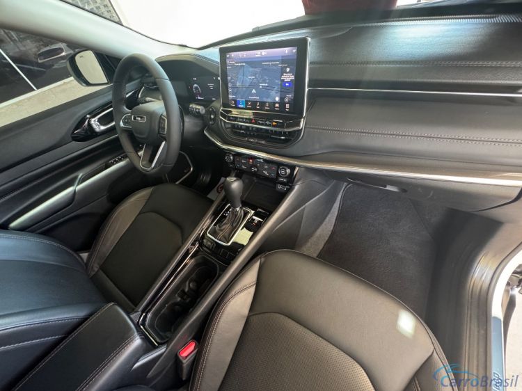 Benetão Veículos | Compass LIMITED T270 1.3 TB 4x2 Flex Aut 22/23 - foto 10