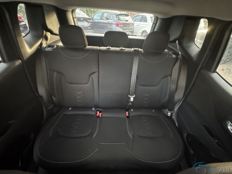 Benetão Veículos | Renegade Sport T270 1.3 TB 4x2 Flex Aut. 23/24 - foto 9