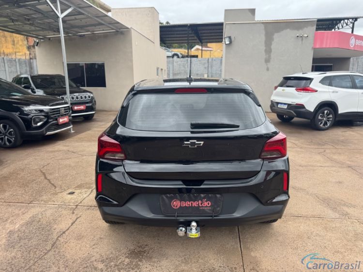 Benetão Veículos | Onix HATCH PREM. 1.0 12V TB Flex 5p Aut. 23/24 - foto 5