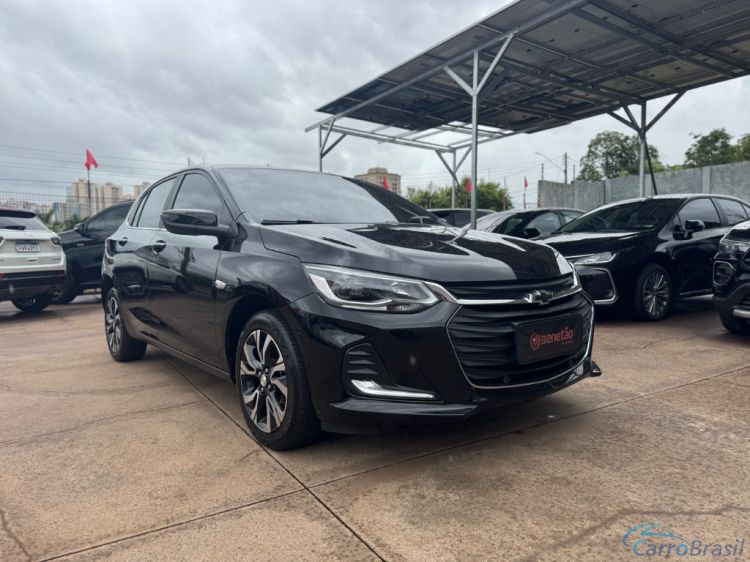 Benetão Veículos | Onix HATCH PREM. 1.0 12V TB Flex 5p Aut. 23/24 - foto 7