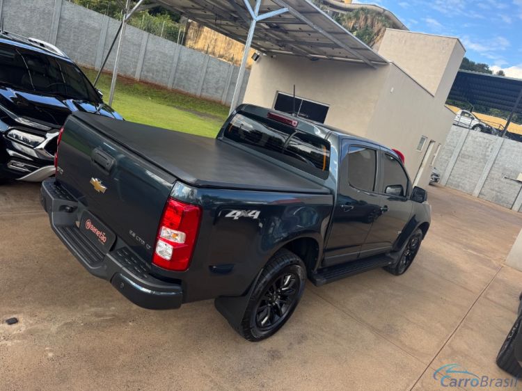 Benetão Veículos | S-10 Pick-Up LT 2.8 TDI 4x4 CD Diesel Aut 22/23 - foto 9