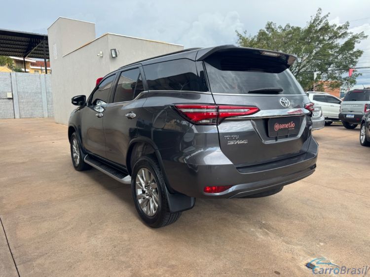 Benetão Veículos | Hilux SW4 SRX 4x4 2.8 TDI 16V Dies. Aut. 22/23 - foto 6