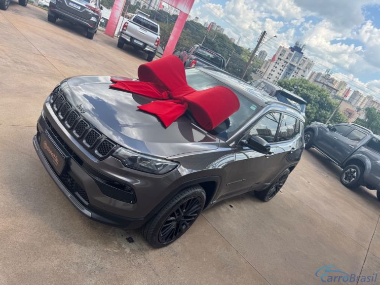 Benetão Veículos | Compass LONG. T270 1.3 TB 4x2 Flex Aut. 21/22 - foto 2