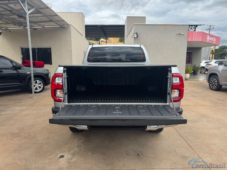 Benetão Veículos | Hilux 2.8 D-4D TURBO DIESEL CD SRX 4X4 AUTOMÁTICO 21/22 - foto 10