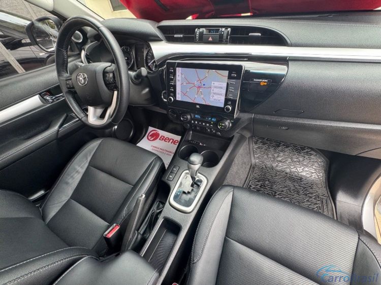 Benetão Veículos | Hilux 2.8 D-4D TURBO DIESEL CD SRX 4X4 AUTOMÁTICO 21/22 - foto 4