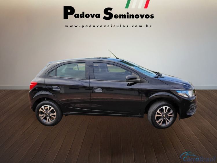 Pádova Fiat | Onix 15/16 - foto 3