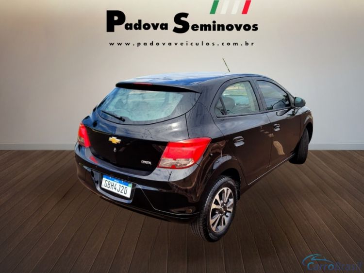Pádova Fiat | Onix 15/16 - foto 6