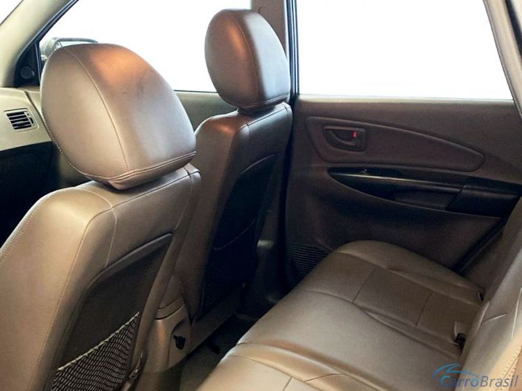 Multcar Veículos | Tucson 2.0 MPFI GLS BASE 16V 143CV 2WD 15/16 - foto 5