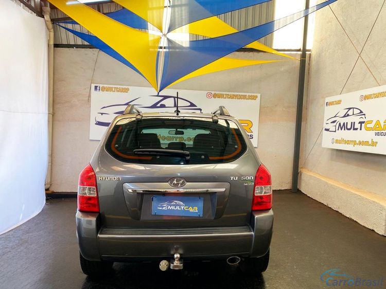 Multcar Veículos | Tucson 2.0 MPFI GLS BASE 16V 143CV 2WD 15/16 - foto 10