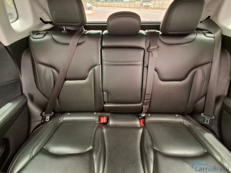 Scaranelo Veículos | Compass LIMITED 2.0 4x2 Flex 16V Aut. 19/19 - foto 9