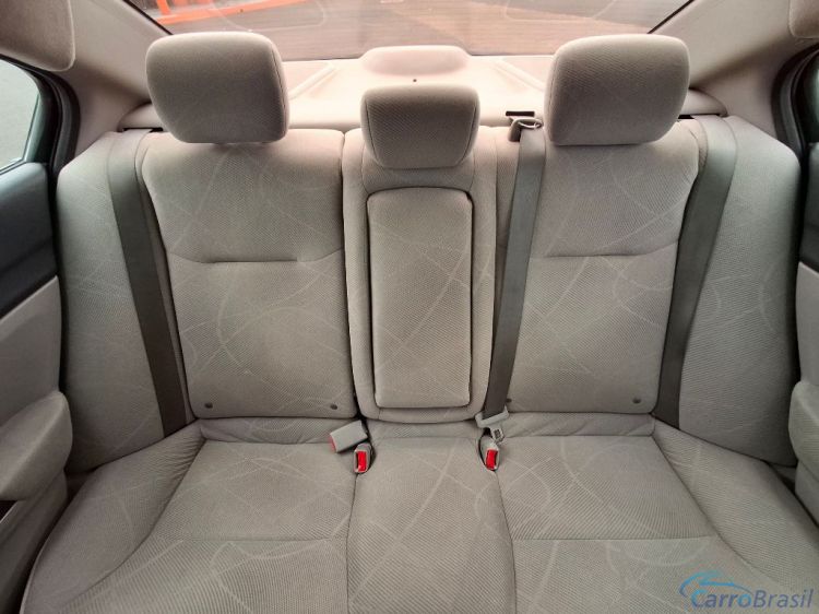 Scaranelo Veículos | Civic Sedan LXS 1.8/1.8 Flex 16V Mec. 4p 13/14 - foto 9