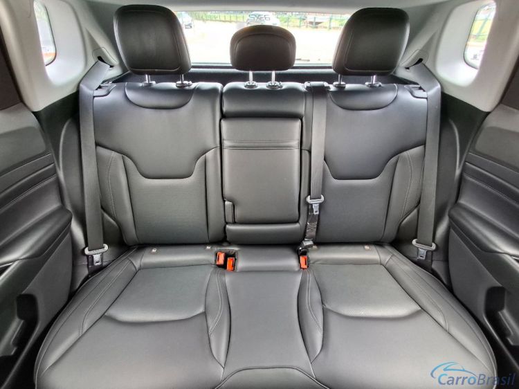 Scaranelo Veículos | Compass LONG. T270 1.3 TB 4x2 Flex Aut. 22/22 - foto 9