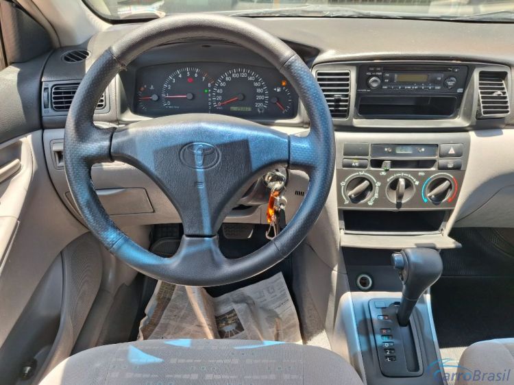 Scaranelo Veículos | Corolla XLi 1.6 16V 110cv Aut. 04/04 - foto 8