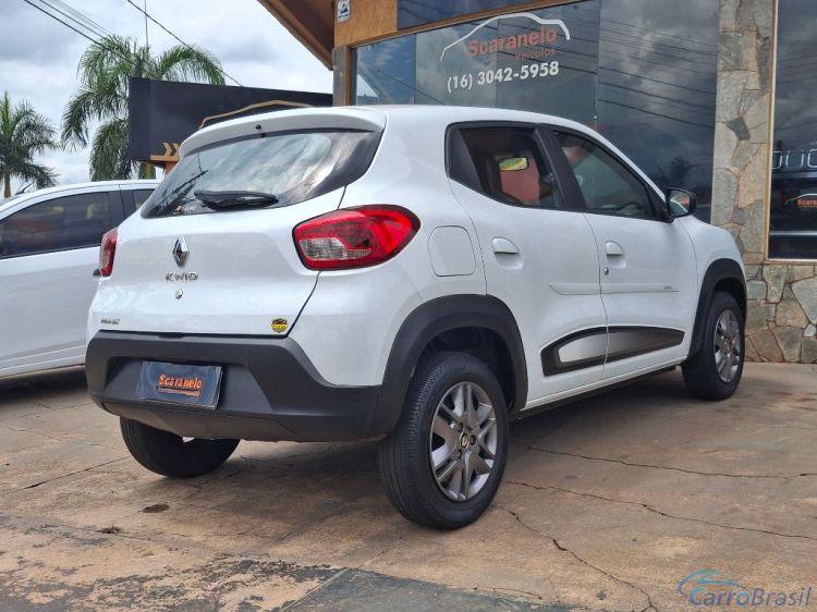 Scaranelo Veículos | Kwid Intense 1.0 Flex 12V 5p Mec. 18/18 - foto 5