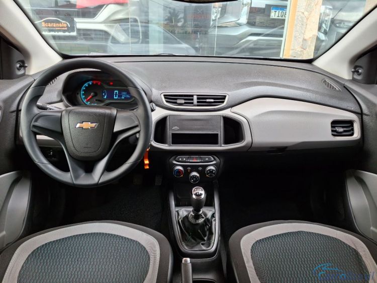 Scaranelo Veículos | Onix HATCH LT 1.0 8V FlexPower 5p Mec. 15/16 - foto 9