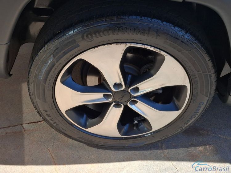 Scaranelo Veículos | Compass LONGITUDE 2.0 4x2 Flex 16V Aut. 17/17 - foto 4