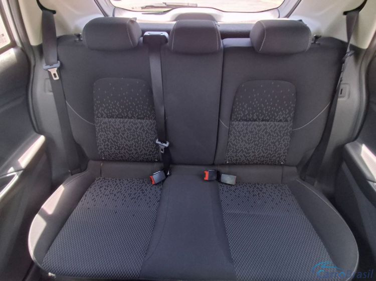 Scaranelo Veículos | Onix HATCH LT 1.0 12V Flex 5p Mec. 19/20 - foto 10