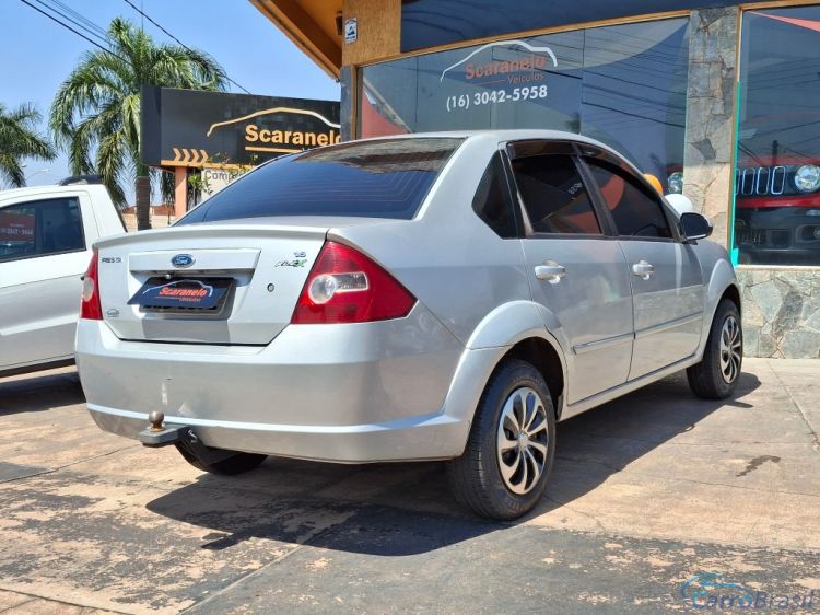 Scaranelo Veículos | Fiesta Sedan Sed. 1.6 8V Flex 4p 08/08 - foto 5