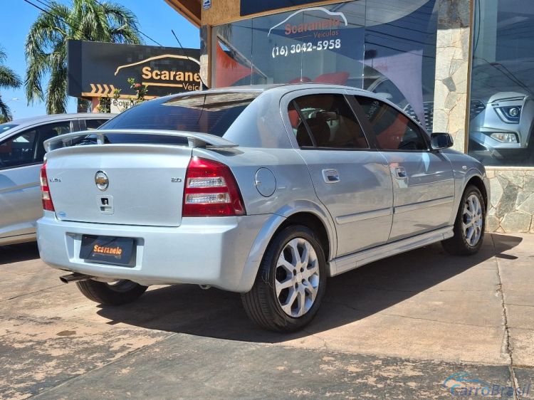 Scaranelo Veículos | Astra Hatch Advantage 2.0 MPFI 8V FlexPower 5p 11/11 - foto 5
