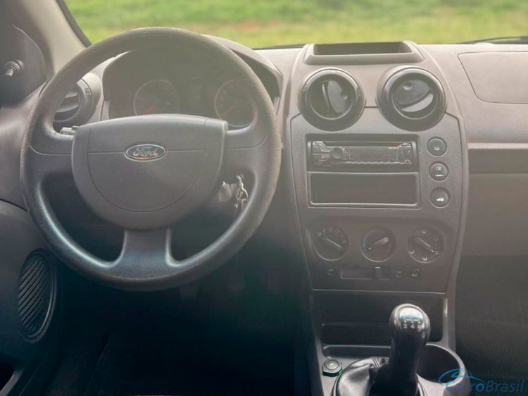 Samuel Automóveis | Fiesta Hatch 1.0 ROCAM HATCH 8V 12/13 - foto 4