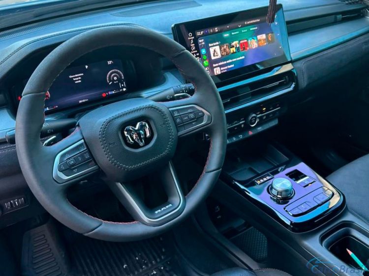 Samuel Automóveis | Rampage 2.0 HURRICANE 4 TURBO R/T 4X4 23/24 - foto 7