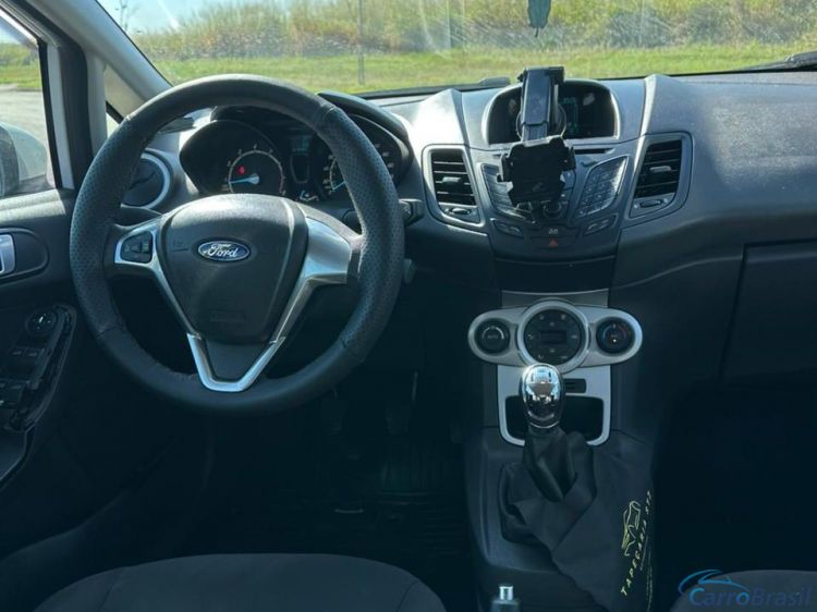 Samuel Automóveis | Fiesta Hatch 1.6 SE HATCH 16V 13/14 - foto 8