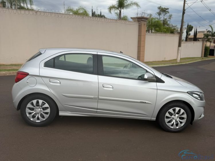 Samuel Automóveis | Onix 1.4 MPFI LT 8V 17/18 - foto 7