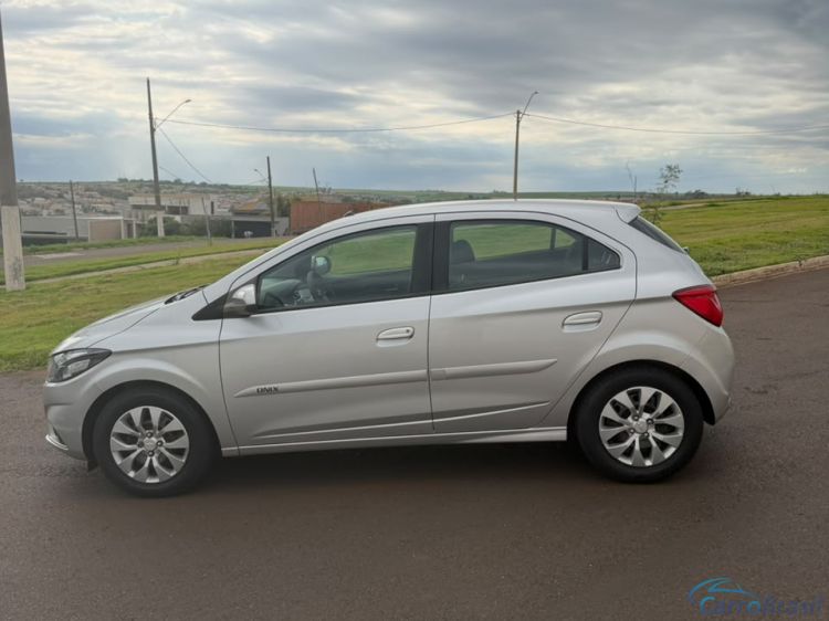 Samuel Automóveis | Onix 1.4 MPFI LT 8V 17/18 - foto 8