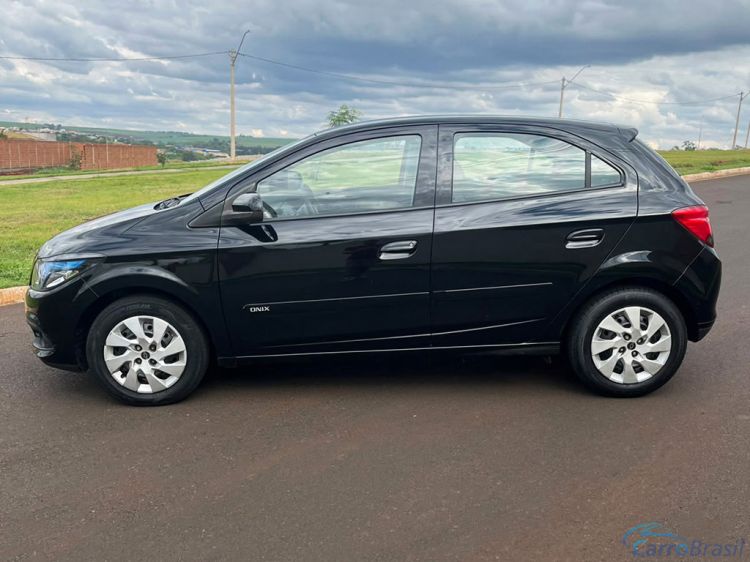 Samuel Automóveis | Onix 1.4 MPFI LT 8V 14/14 - foto 8