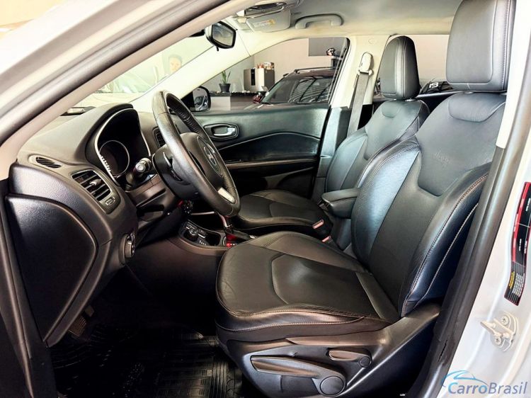 Gregolini Veículos | Compass 2.0 16V LONGITUDE 17/18 - foto 4