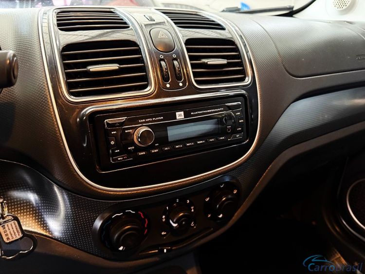 Gregolini Veículos | Grand Siena 1.4 MPI ATTRACTIVE 14/14 - foto 7