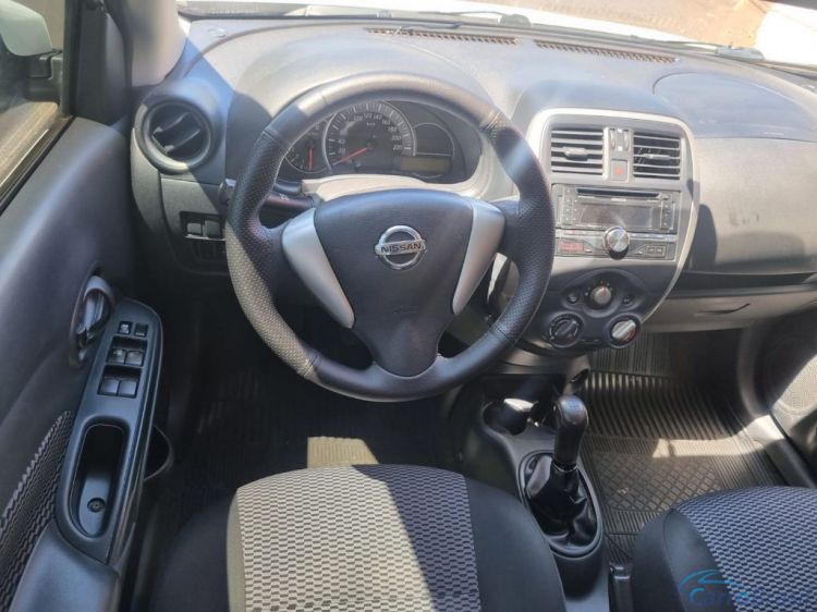 Ribeirania Motors | Versa 1.0 12V FlexStart 4p Mec. 17/17 - foto 5